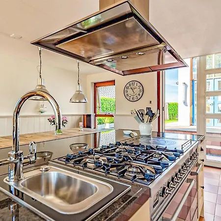 In With Wifi Nyaraló *